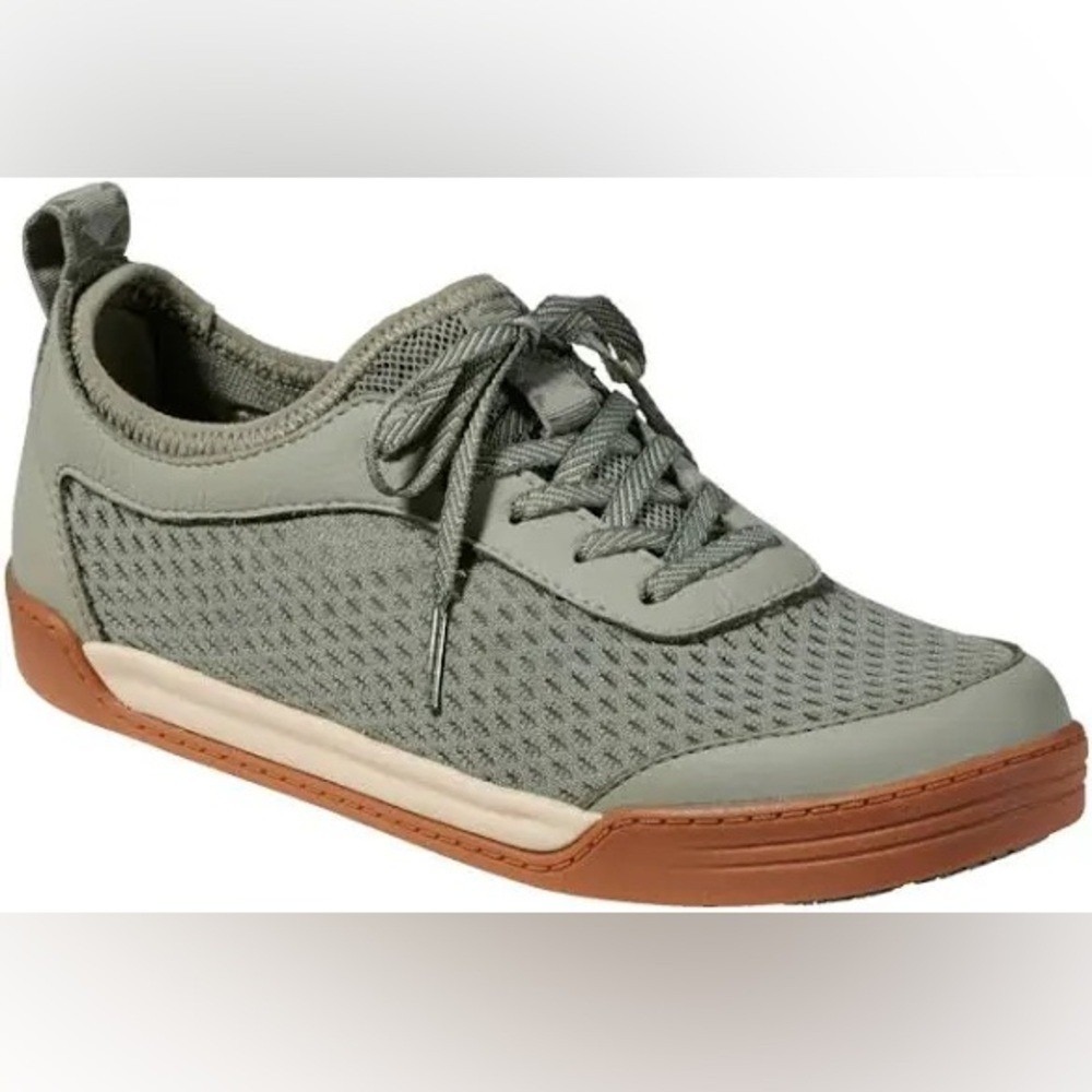 L.L.‎ Bean Women's Vacationland Lace-Up Sneakers in Sage, Women's Size 7, NWOT
